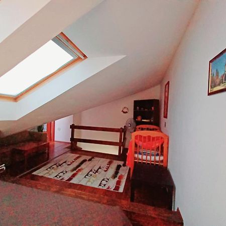 Lovely Central Apartment Braşov Buitenkant foto