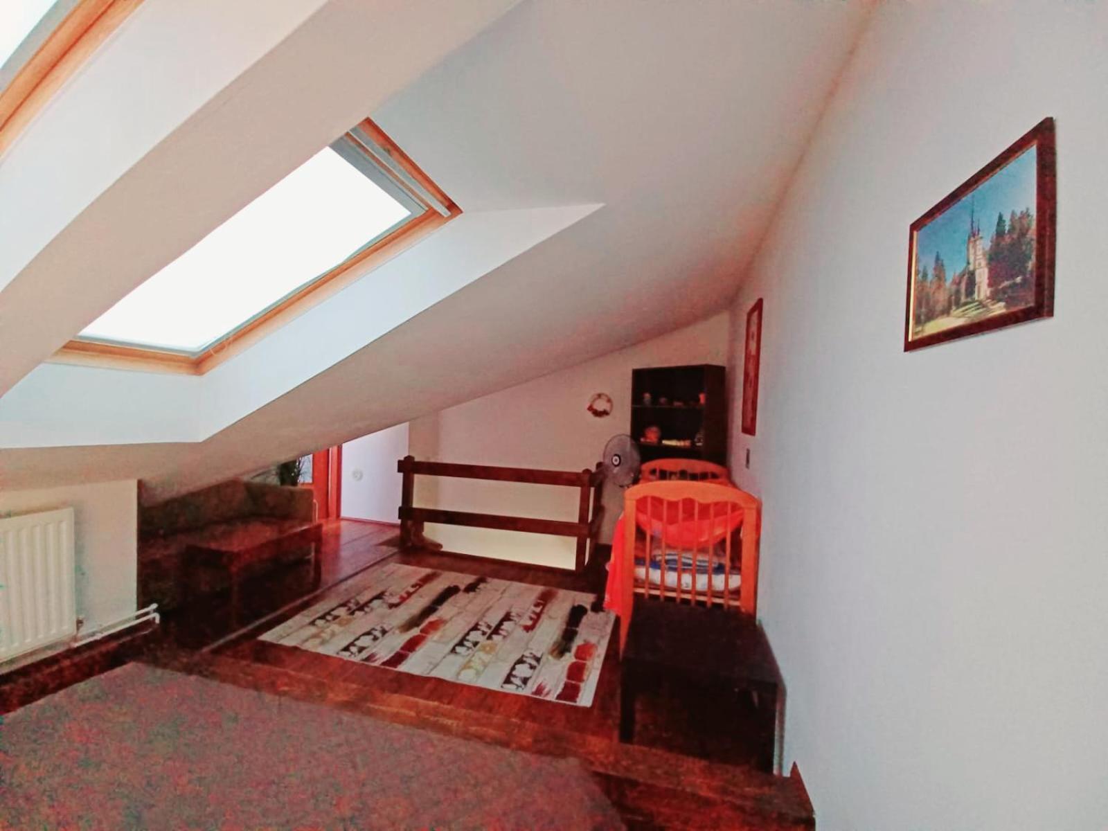 Lovely Central Apartment Braşov Buitenkant foto