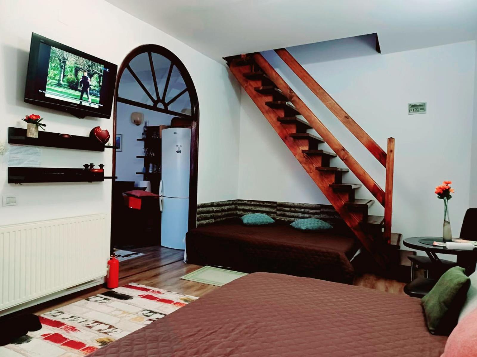 Lovely Central Apartment Braşov Buitenkant foto